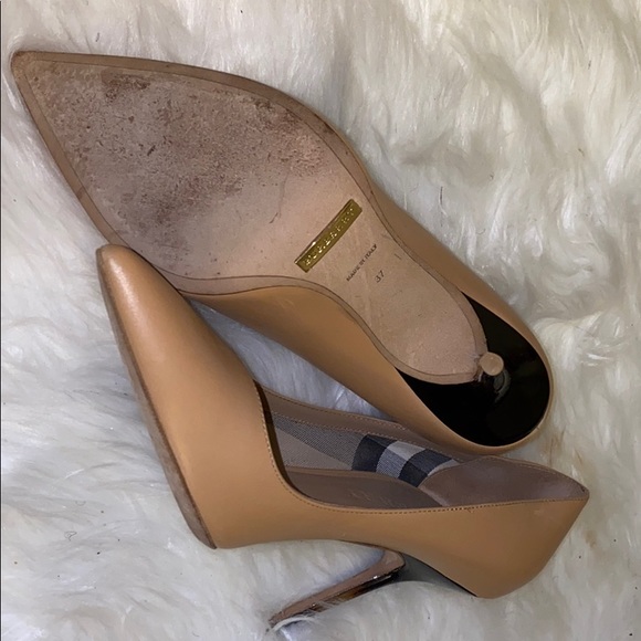 Burberry Classic - Picture 4 of 5